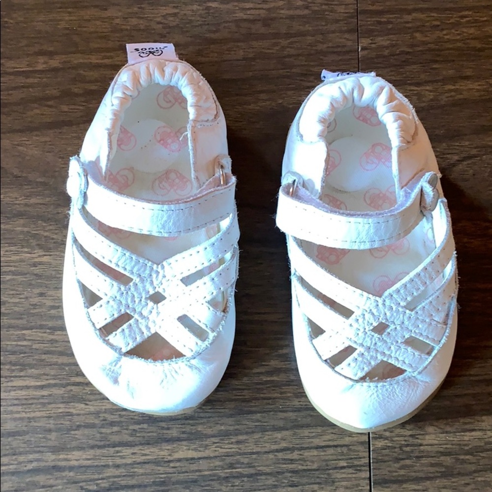 ShooShoos white Mary Jane shoes size toddler 5